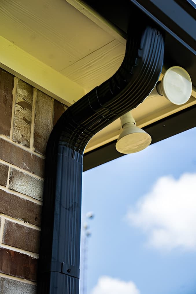 Seamless Gutter Installation (5” & 6”)